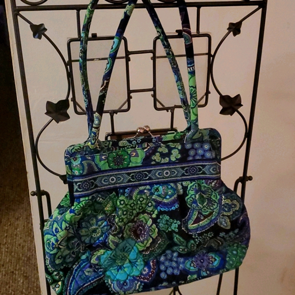 Vera Bradley fashion design Handbag